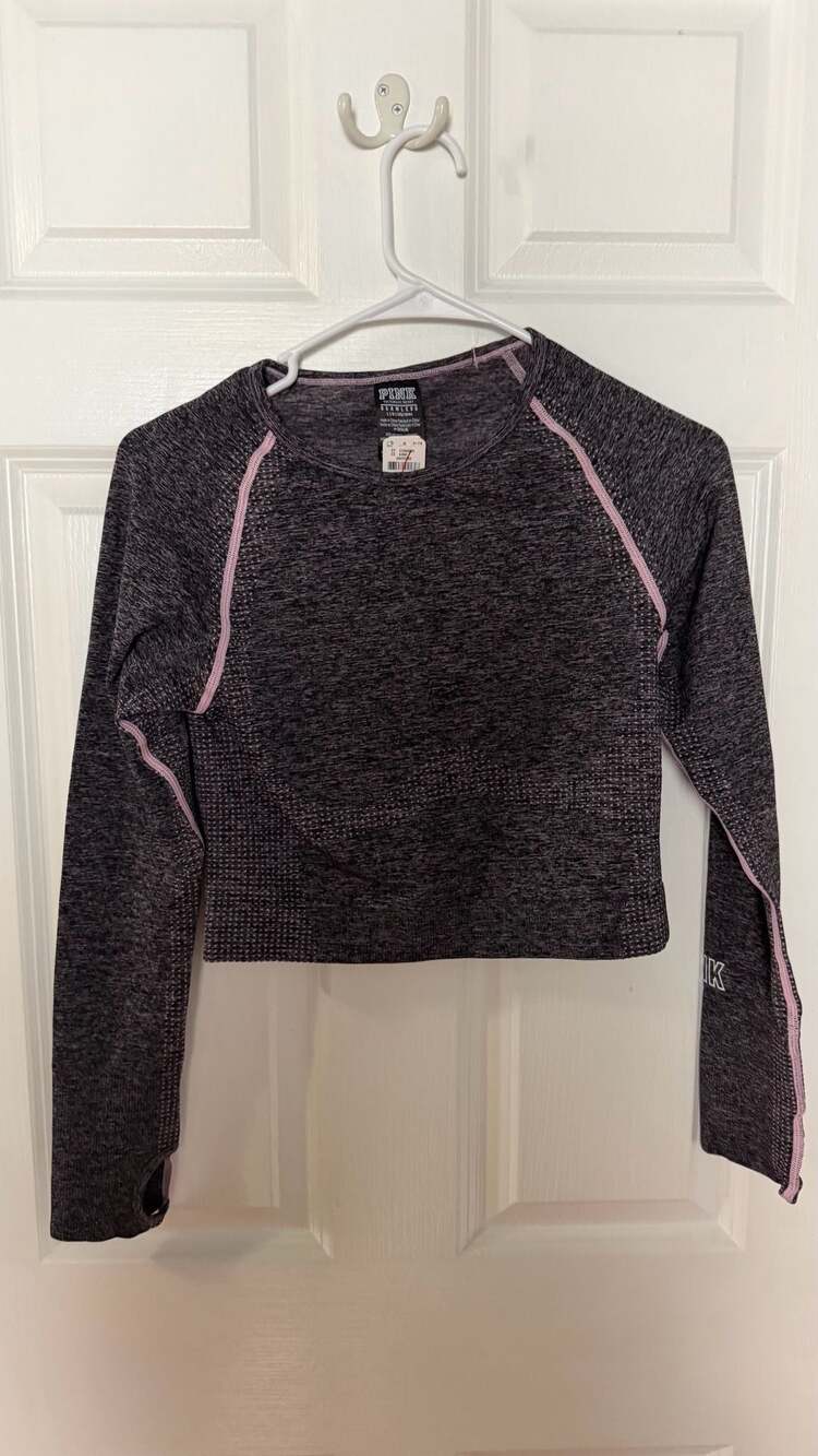Victoria's Secret PINK Seamless Long Sleeve Cropped Crew Neck Activewear Top